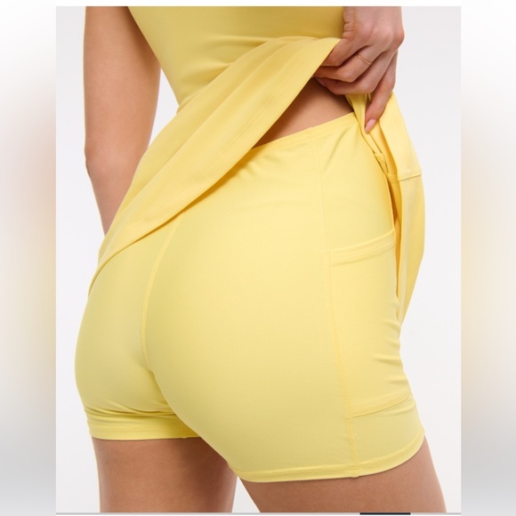 Abercrombie & Fitch YPB sculptLUX V-Neck Mini
Dress - Picture 5 of 9